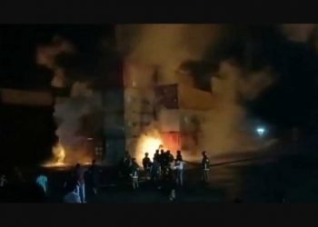 চট্টগ্রাম অগ্নিকাণ্ড: এক পুলিশ সদস্যের পা বিচ্ছিন্ন