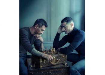 একই ফ্রেমে ফুটবলবিশ্বের দুই মহারথী!