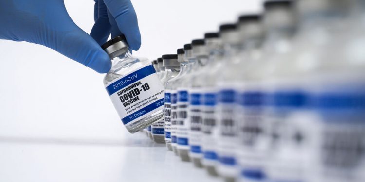 শিগ্রই শুরু হবে করোনার চতুর্থ ডোজ প্রদান