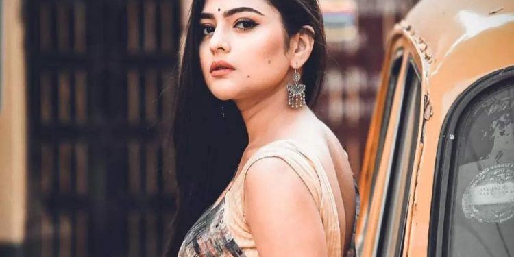 ‘অর্থ নয়,মানসিকভাবে ঐন্দ্রিলার পাশে দাঁড়িয়েছেন অরিজিৎ’-বললেন সব্যসাচী।