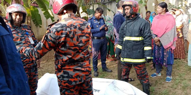 হবিগঞ্জে আগুনে পুড়ে ঘুমন্ত পুলিশ সদস্যের মৃত্যু,আহত আরও ৩জন।