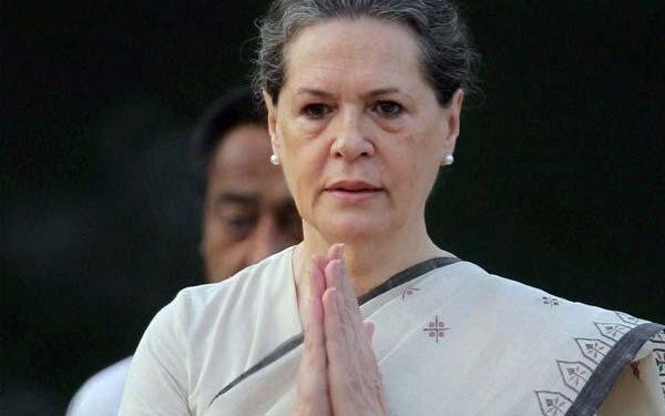 শ্বাসতন্ত্রের সংক্রমনে অসুস্থ হয়ে হাসপাতালে ভর্তি সোনিয়া গান্ধী