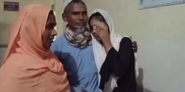 টাঙ্গাইলে অটোরিকশা চালককে গলা কেটে খুন করেছে ছিনতাইকারীরা